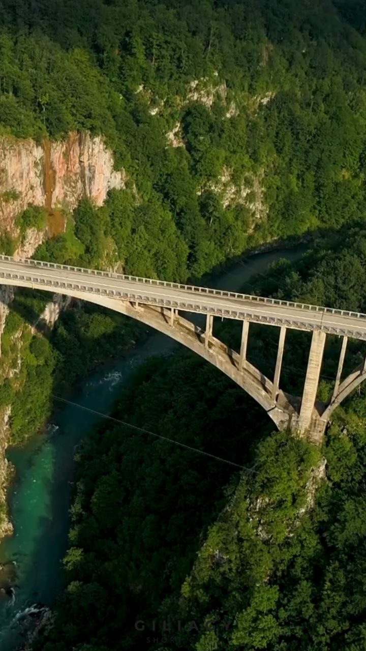 Aerial frame of an arch bridge over a gorge